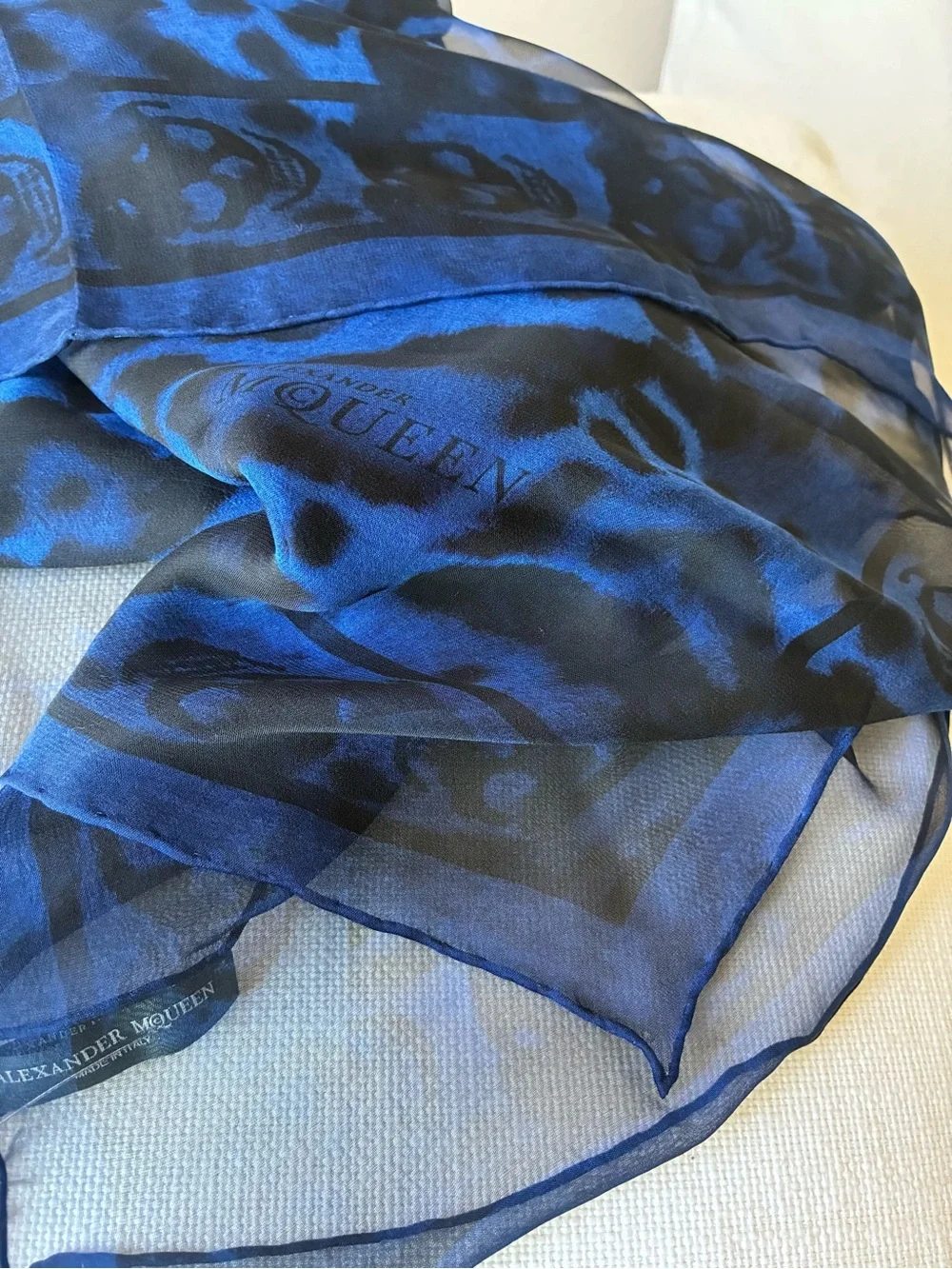 *NWT* Alexander McQueen 140*140cm 💙 Blue Skull Leopard Silk Scarf ✨